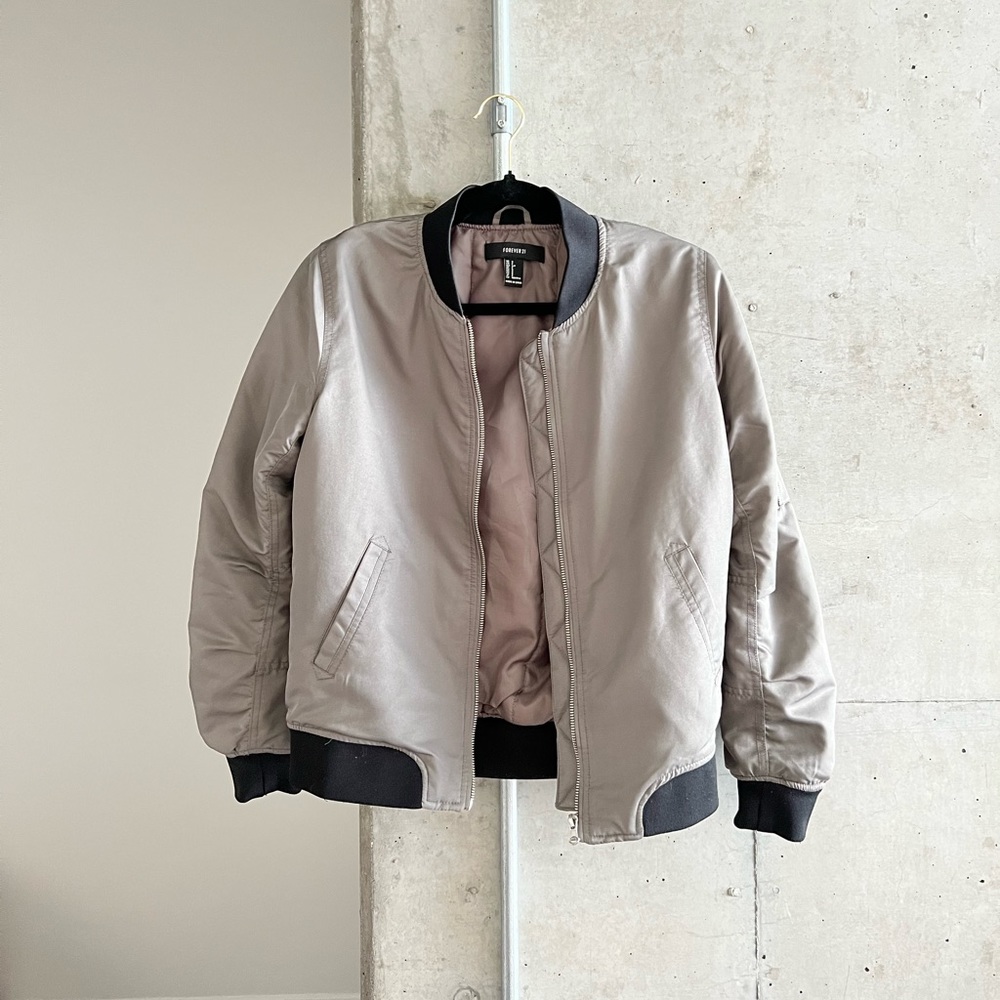 Bomber jacket
